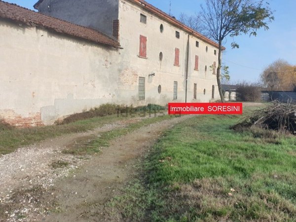 casa indipendente in vendita a Cremona