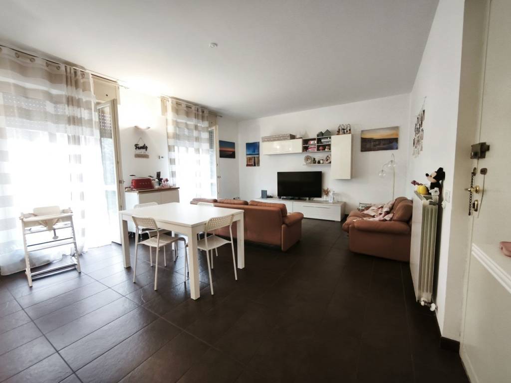 appartamento in vendita a Cremona in zona Viale Po
