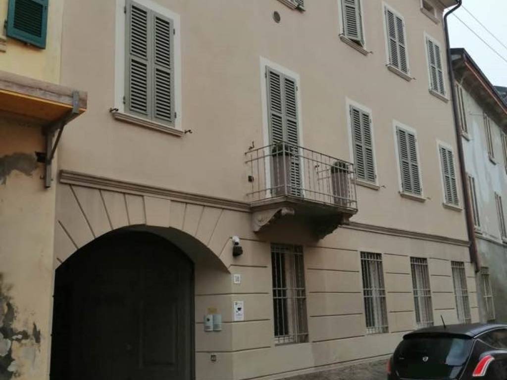 appartamento in vendita a Cremona in zona Piazza Castello