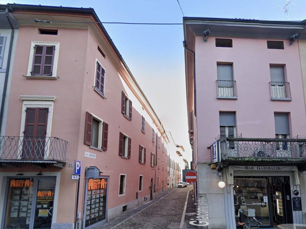 appartamento in vendita a Cremona in zona Piazza Castello