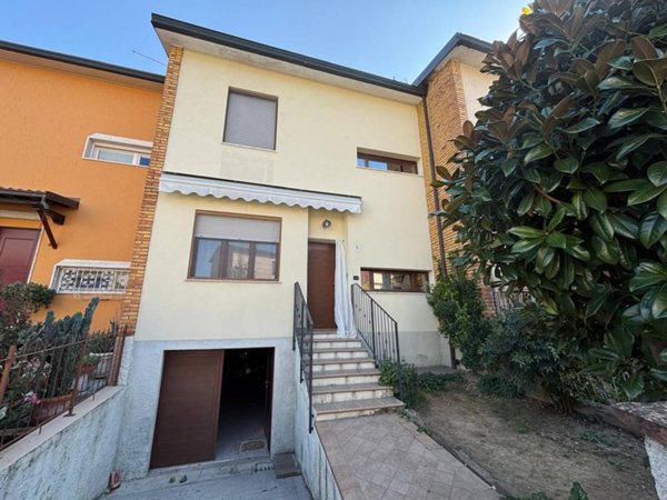 appartamento in vendita a Cremona in zona Via Giuseppina