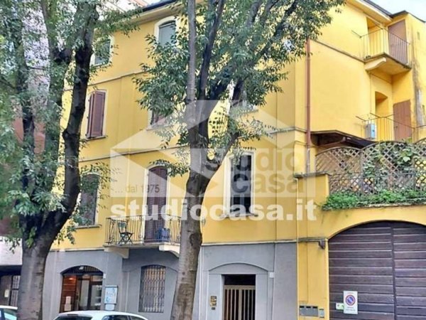 appartamento in vendita a Cremona in zona Piazza Castello
