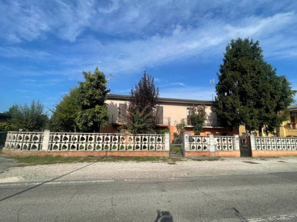 casa indipendente in vendita a Cremona in zona Boschetto