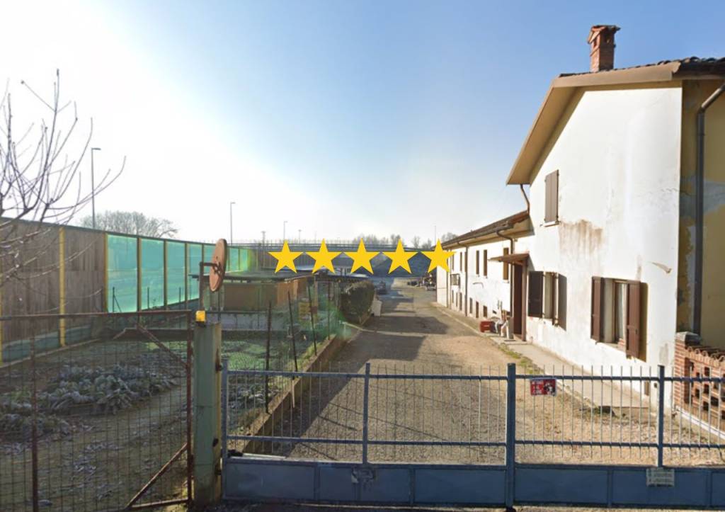 casa indipendente in vendita a Cremona in zona Battaglione