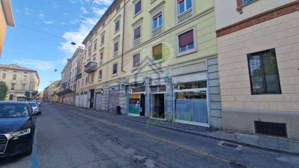 negozio in vendita a Cremona in zona Cremona Centro