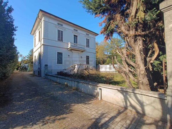 casa indipendente in vendita a Cremona in zona Piazza Risorgimento