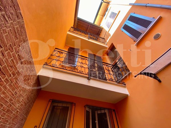 casa indipendente in vendita a Cremona in zona Cremona Centro