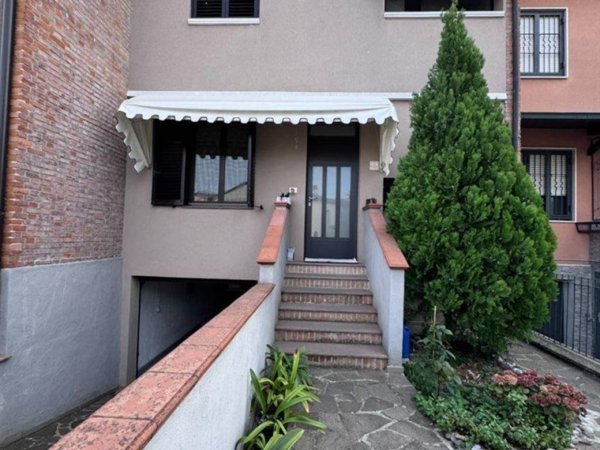 casa indipendente in vendita a Cremona in zona Via Giuseppina