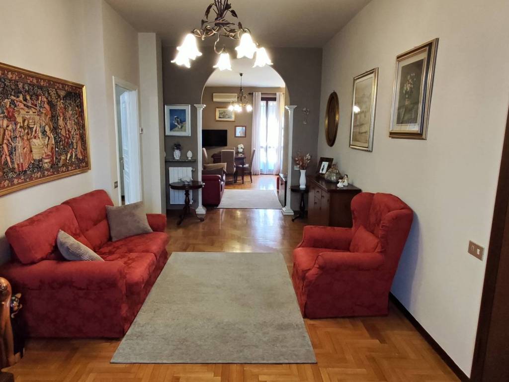 appartamento in vendita a Cremona in zona Piazza Castello