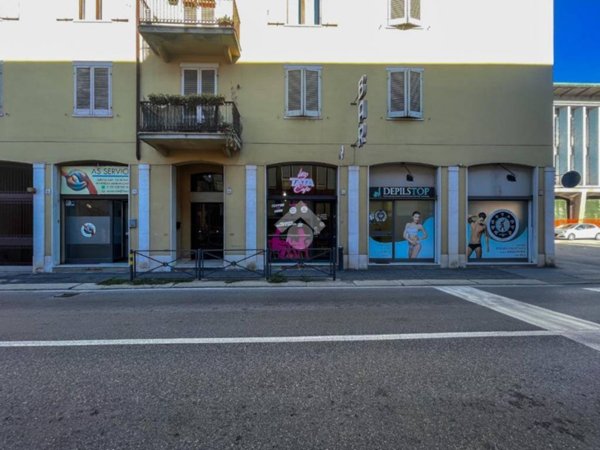 negozio in vendita a Cremona in zona Piazza Castello