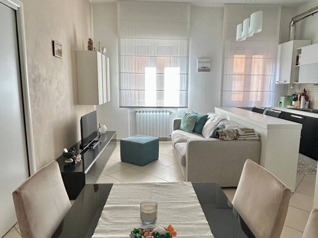 appartamento in vendita a Cremona in zona Viale Po