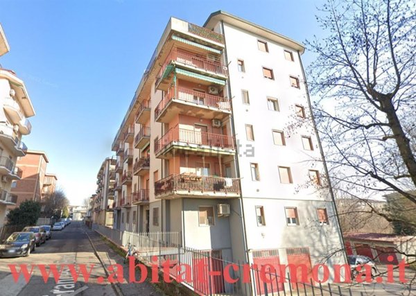 casa indipendente in vendita a Cremona in zona Via Giuseppina