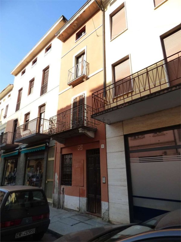 casa indipendente in vendita a Cremona