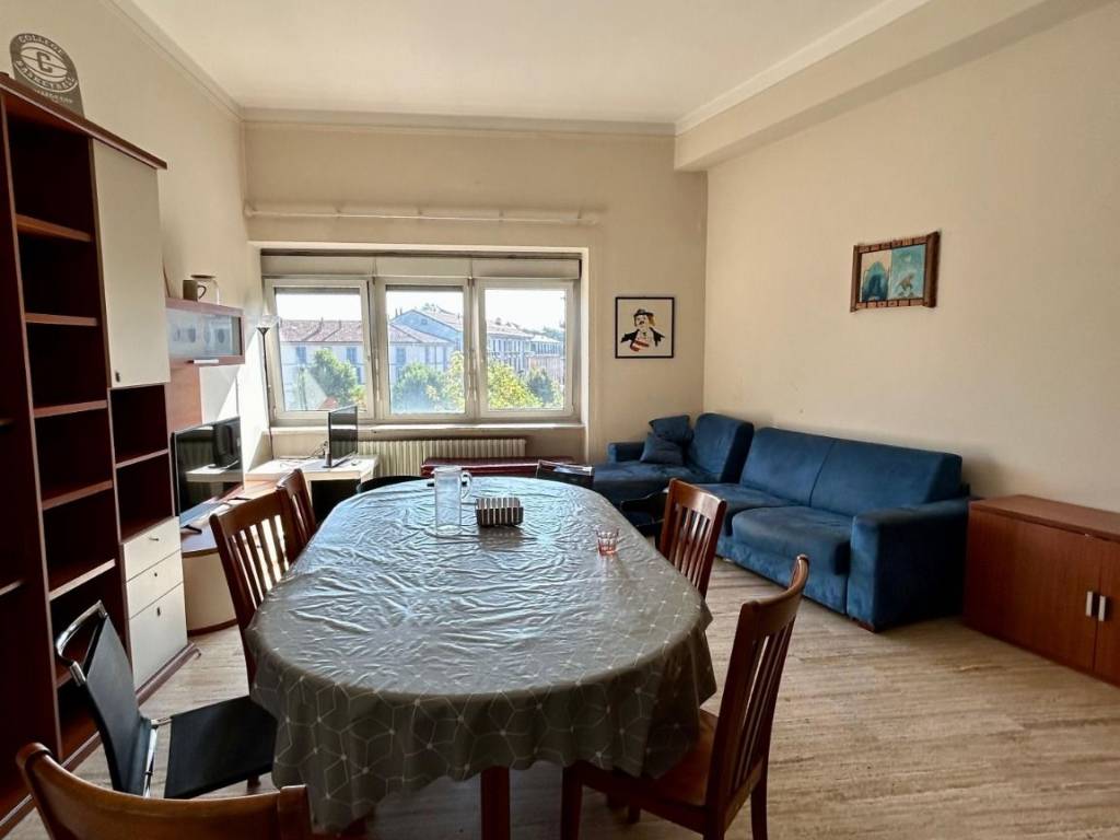 appartamento in vendita a Cremona in zona Piazza Castello