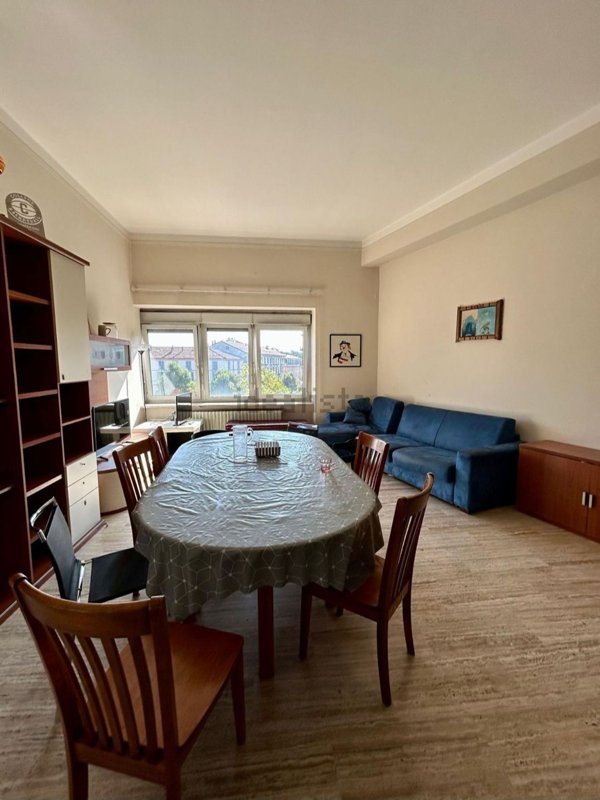 appartamento in vendita a Cremona in zona Piazza Risorgimento