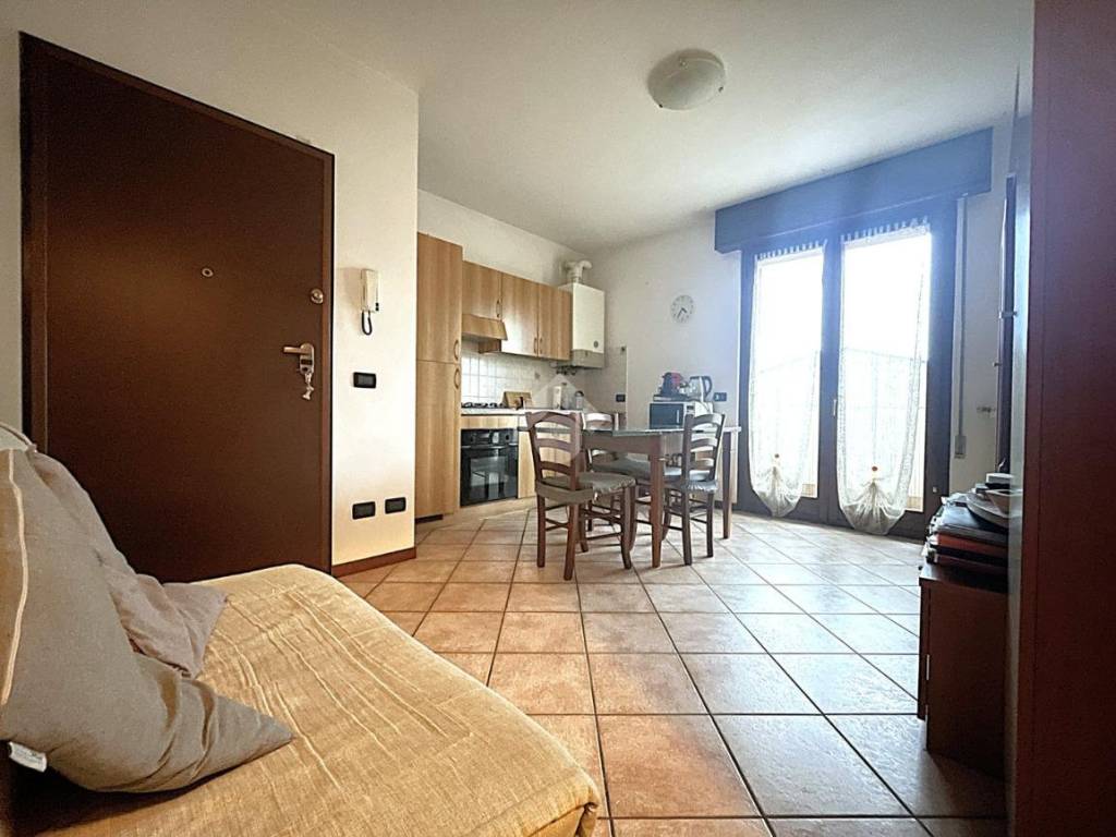 appartamento in vendita a Cremona in zona Viale Po