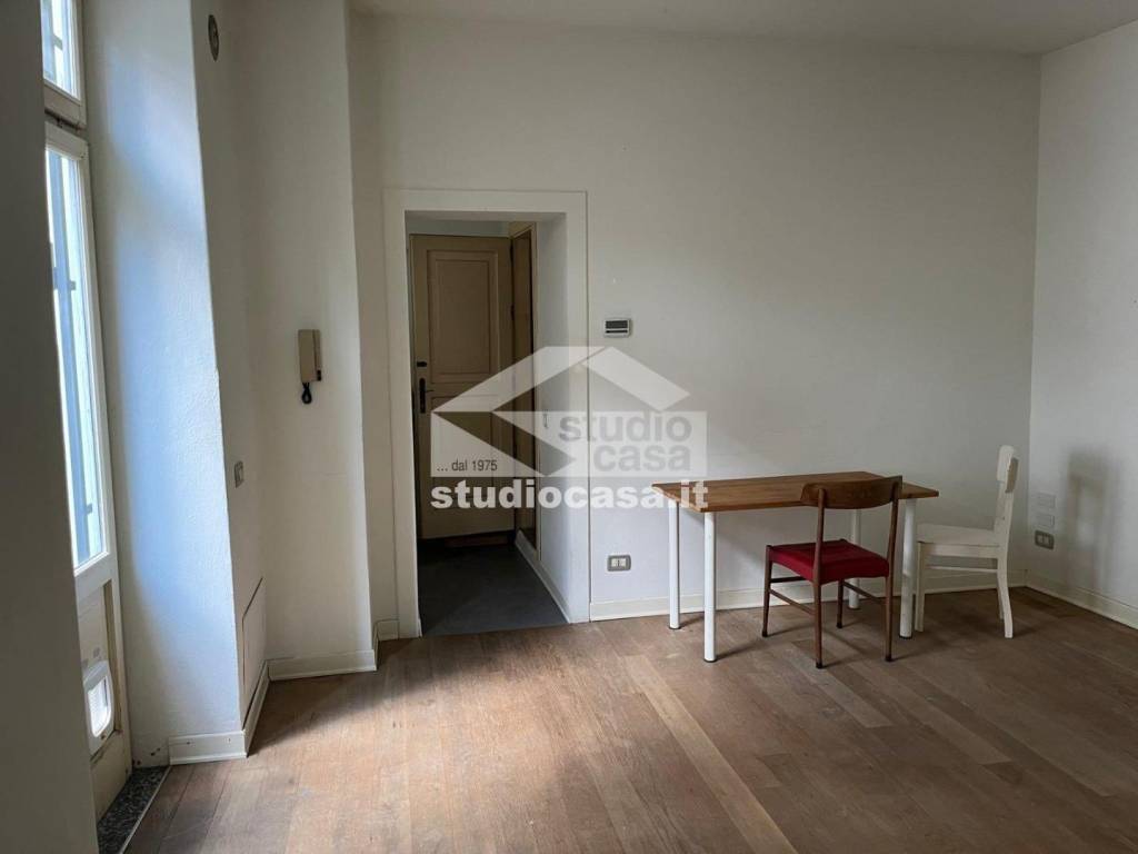 appartamento in vendita a Cremona in zona Piazza Castello