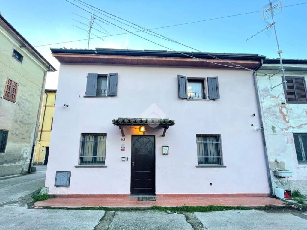 appartamento in vendita a Cremona in zona Cavatigozzi