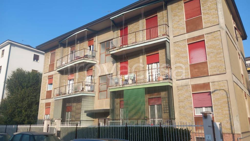 appartamento in vendita a Cremona in zona Viale Po