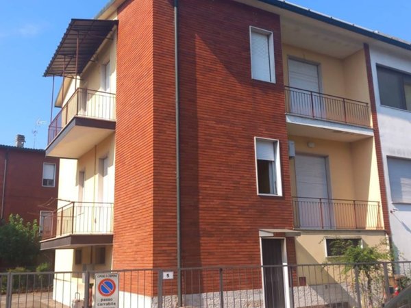 casa indipendente in vendita a Cremona in zona Via Giuseppina