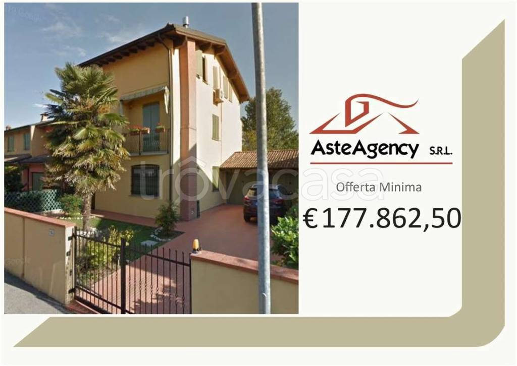 casa indipendente in vendita a Cremona in zona Persichello