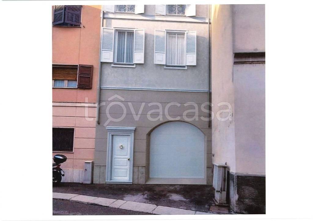 casa indipendente in vendita a Cremona in zona Cremona Centro