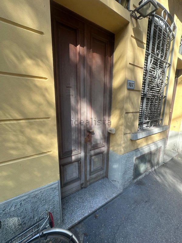 negozio in vendita a Cremona in zona Cremona Centro