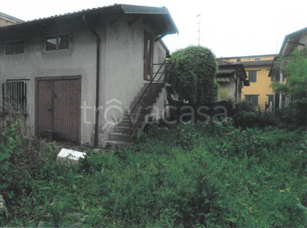 casa indipendente in vendita a Cremona