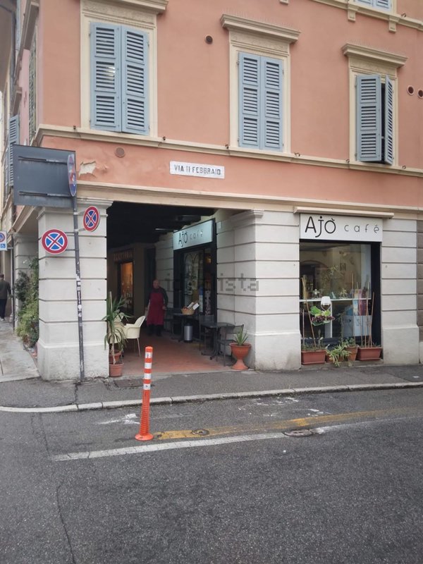 negozio in vendita a Cremona