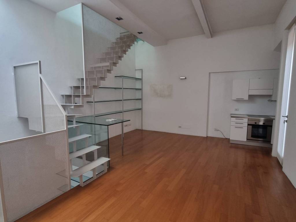 appartamento in vendita a Cremona in zona Piazza Castello