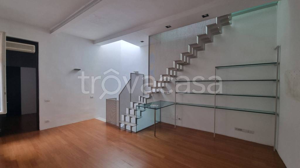 appartamento in vendita a Cremona in zona Cremona Centro