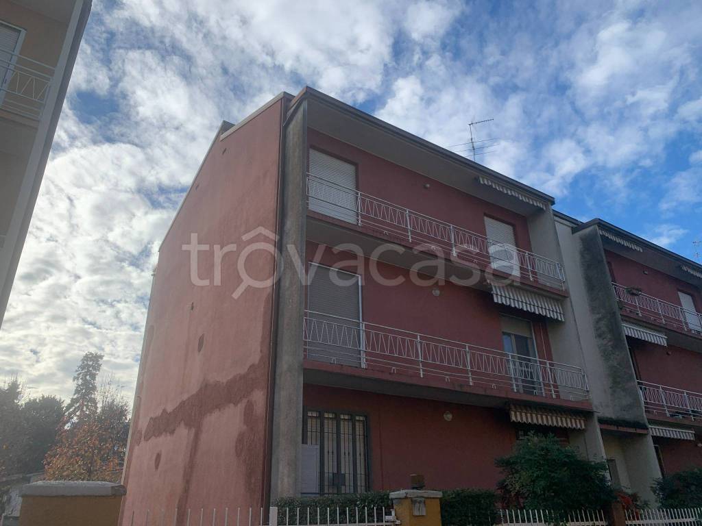 appartamento in vendita a Cremona in zona Via Giuseppina