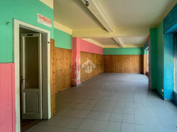 locale commerciale in vendita a Cremona