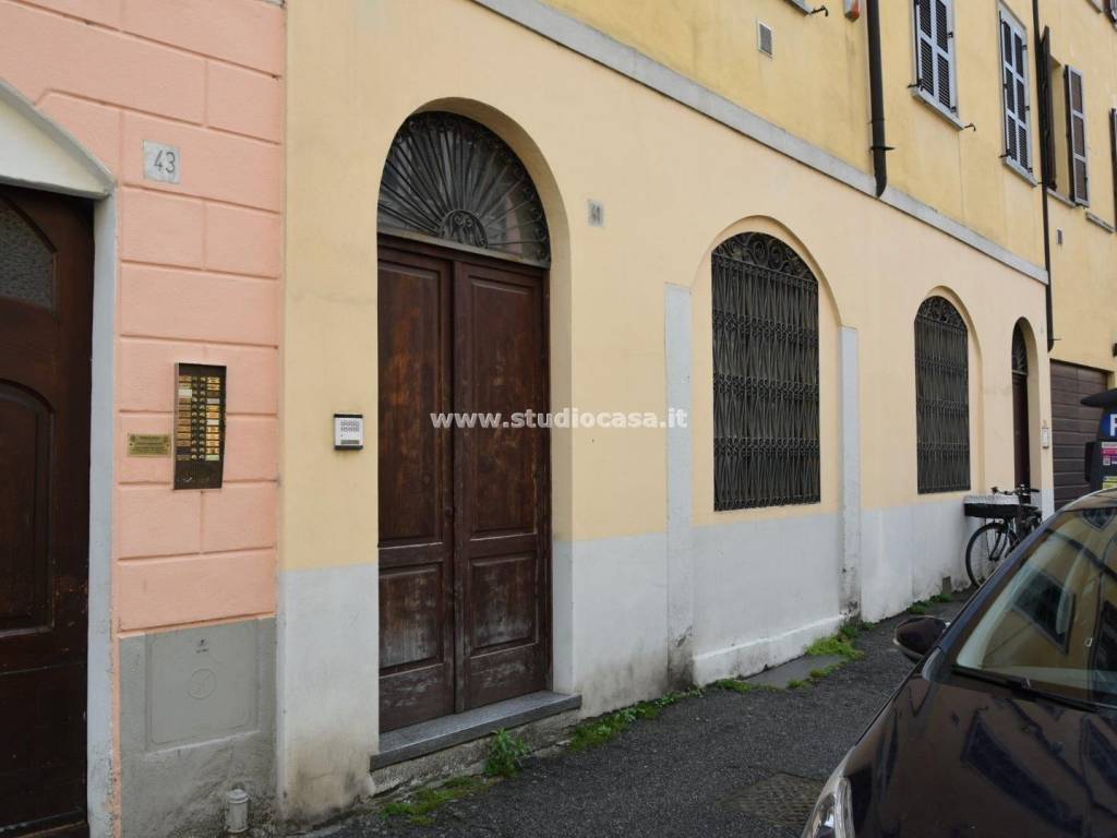 appartamento in vendita a Cremona in zona Piazza Castello