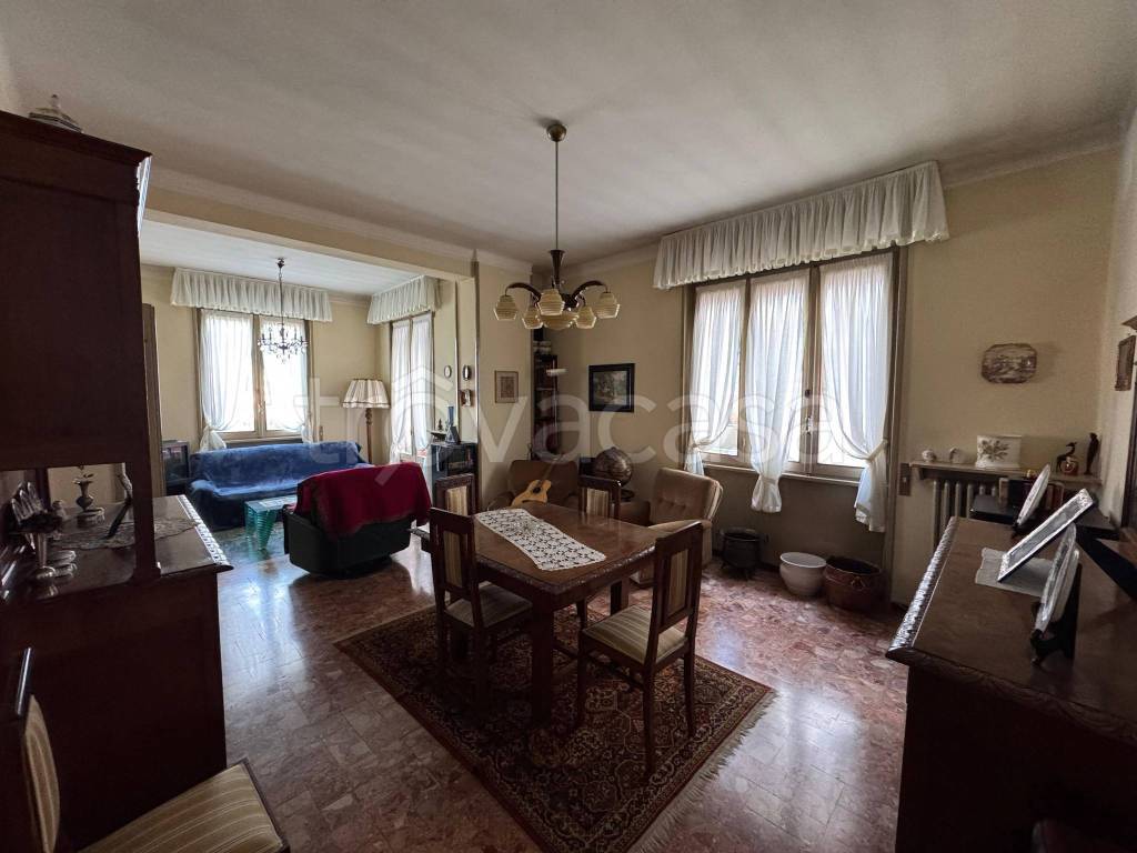 appartamento in vendita a Cremona in zona Viale Po