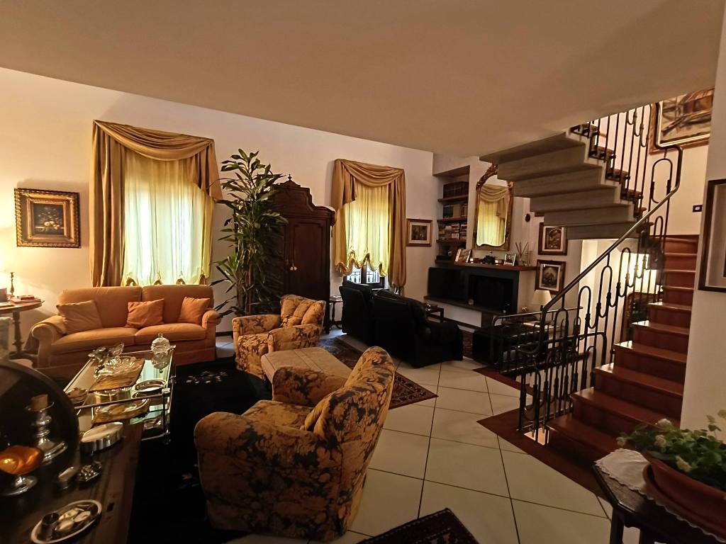 casa indipendente in vendita a Cremona in zona Cremona Centro