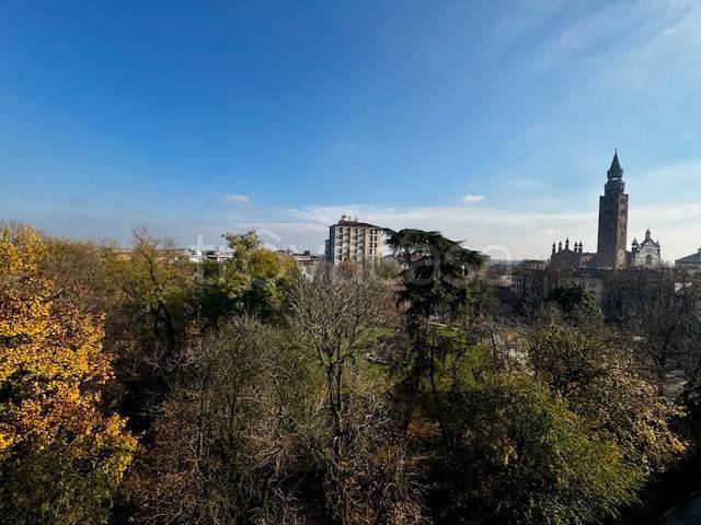 appartamento in vendita a Cremona in zona Cremona Centro