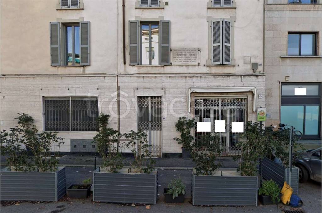 negozio in vendita a Cremona in zona Cremona Centro