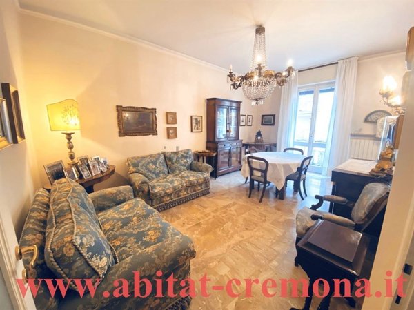 appartamento in vendita a Cremona in zona Via Dante