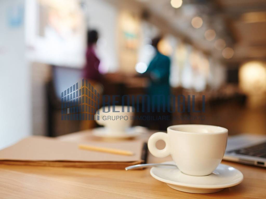 negozio in vendita a Cremona in zona Piazza Castello