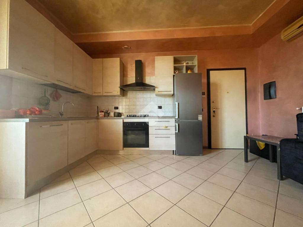 appartamento in vendita a Cremona in zona Via Dante