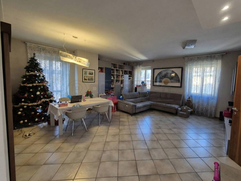 appartamento in vendita a Cremona in zona Piazza Castello