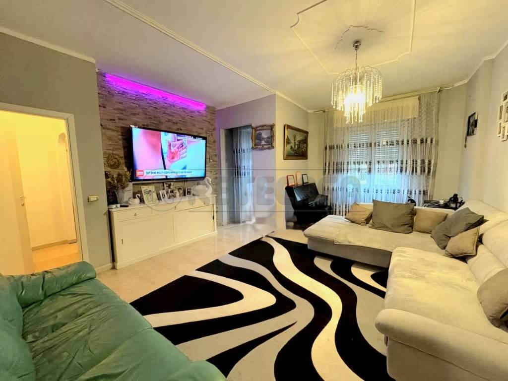 appartamento in vendita a Cremona in zona Piazza Risorgimento