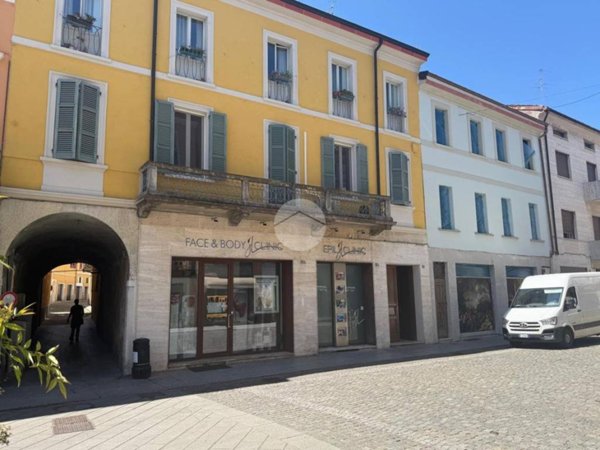 appartamento in vendita a Cremona in zona Piazza Castello