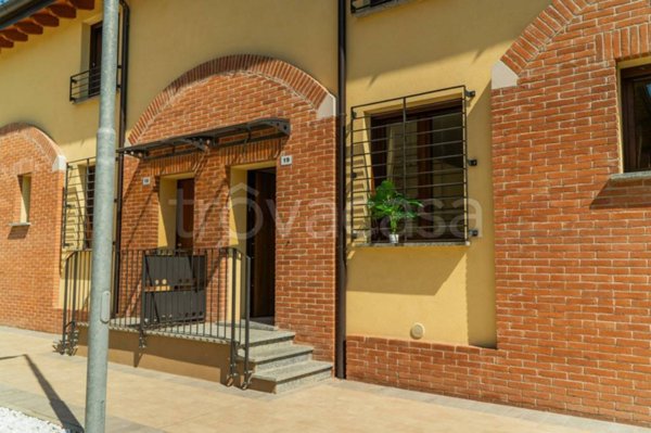 casa indipendente in vendita a Cremona in zona San Felice