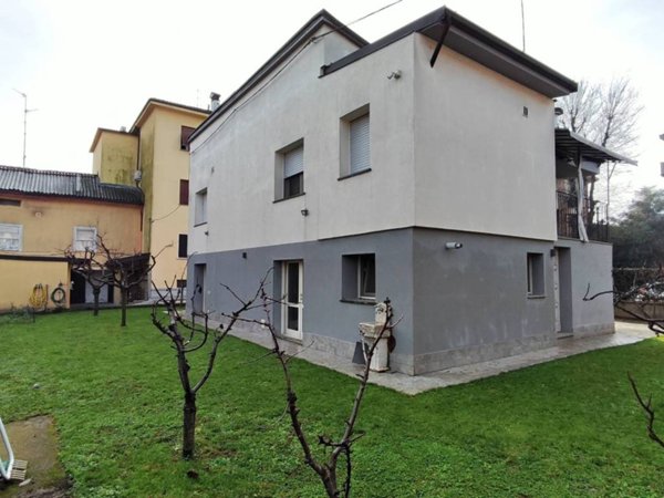casa indipendente in vendita a Cremona in zona Via Giuseppina