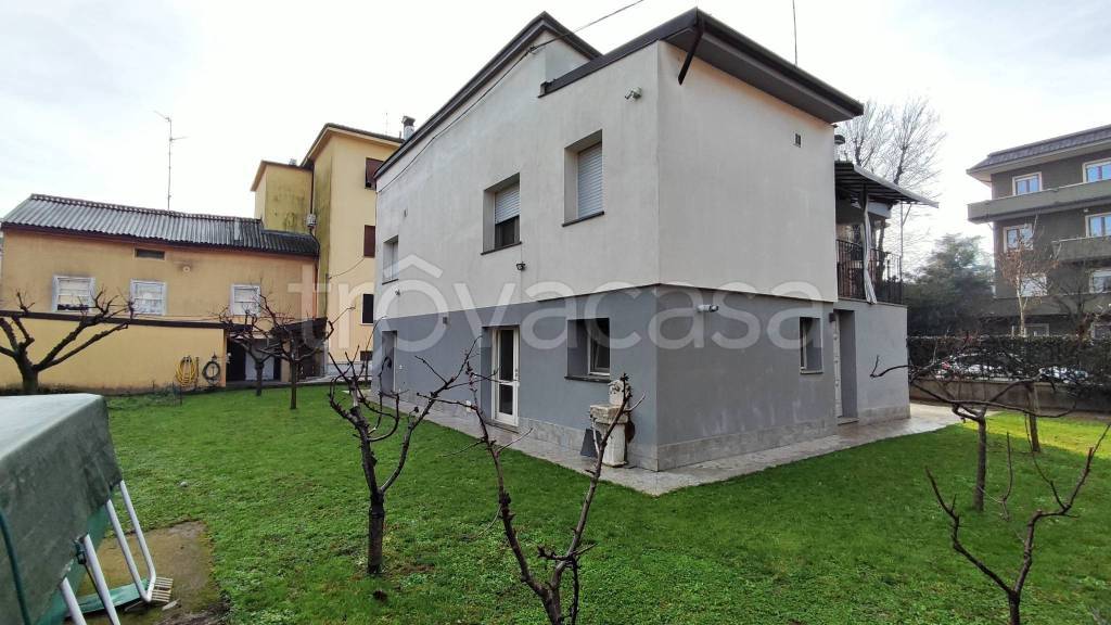 casa indipendente in vendita a Cremona in zona Via Giuseppina