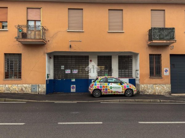 capannone in vendita a Cremona in zona Via Bergamo