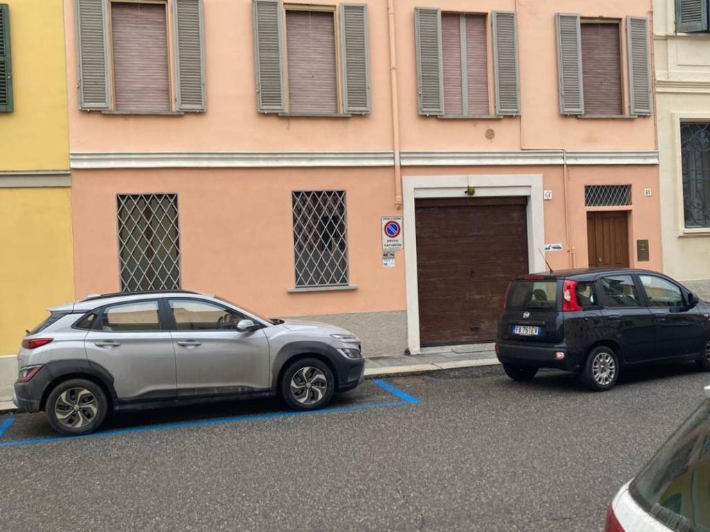 casa indipendente in vendita a Cremona in zona Piazza Castello
