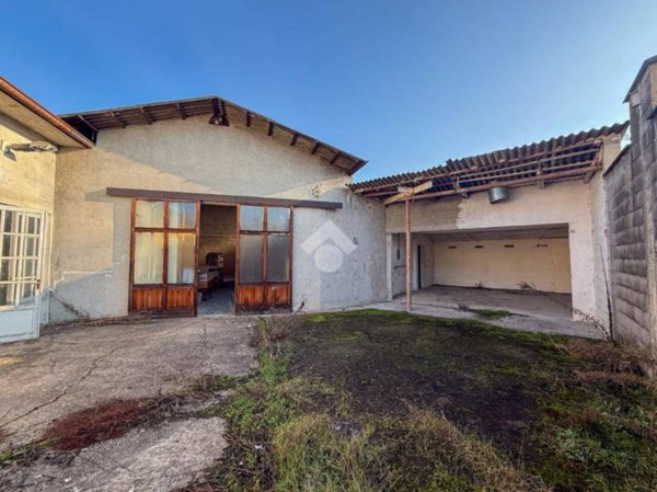 negozio in vendita a Cremona in zona Maristella